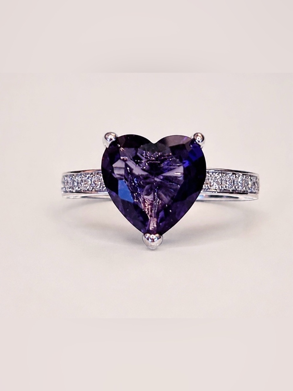 Heart-Shaped Purple Gemstone Ring     size 6
